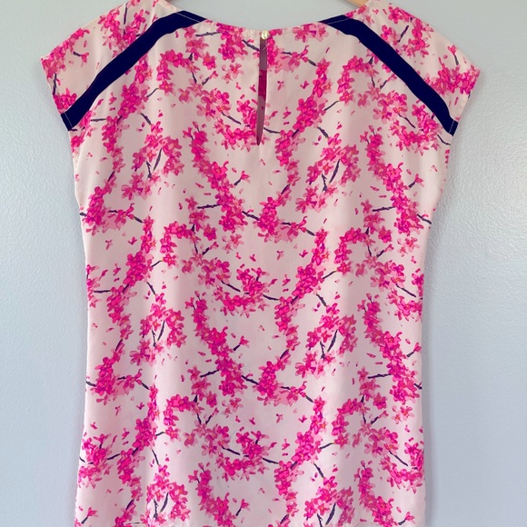 π6 listings/$12π BANANA REPUBLIC blouse - Picture 4 of 4